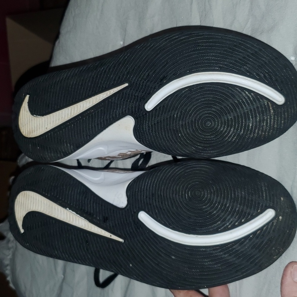 "Team Hustle" Jordan Nike Hightop. - Picture 9 of 11